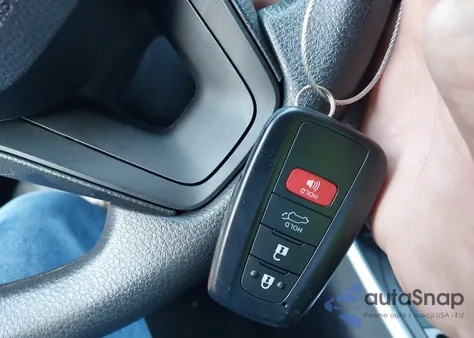 2025 Toyota Rav4 Xle z USA, uszkodzony, nr VIN 2T3W1RFV9SC304250